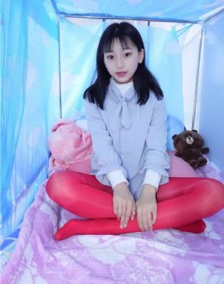张柏芝陈冠希32钟在线播放